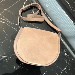 Cuyana crossbody purse